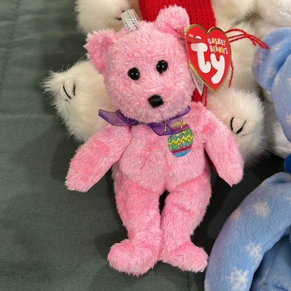 10 full size Ty beanie babies, one mini ornament. - Picture 5 of 6